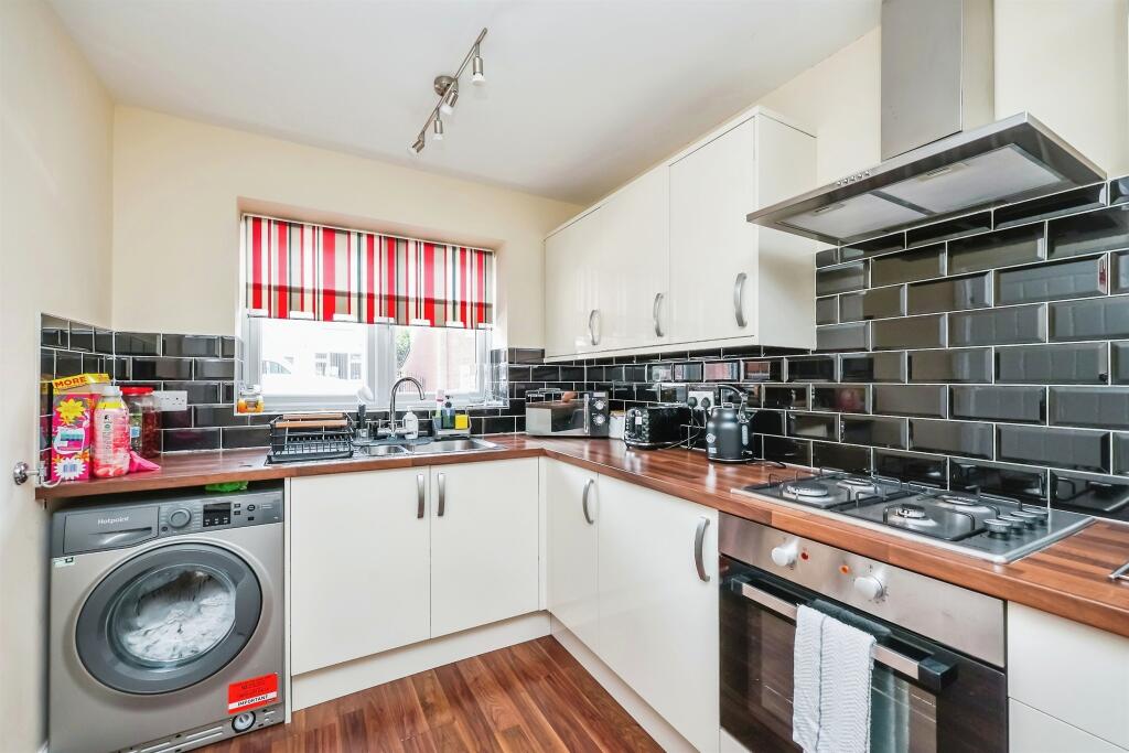 Property photo 38