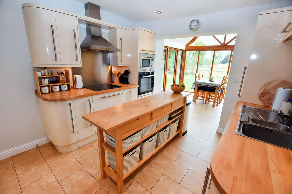 Property photo 28