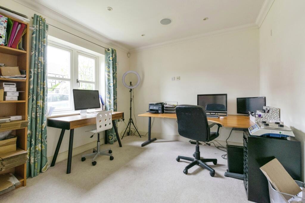 Property photo 38