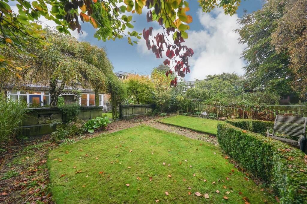 Property photo 35