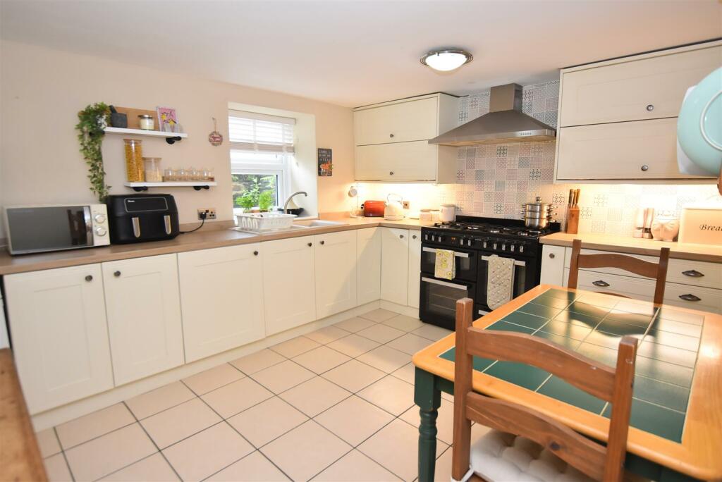 Property photo 48