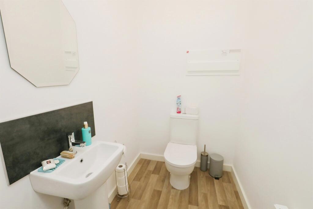 Property photo 37