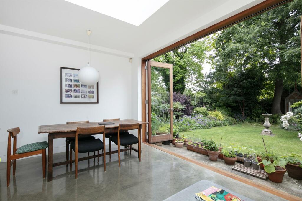 Property photo 35