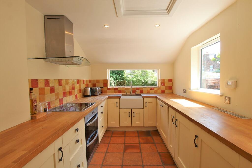 Property photo 32