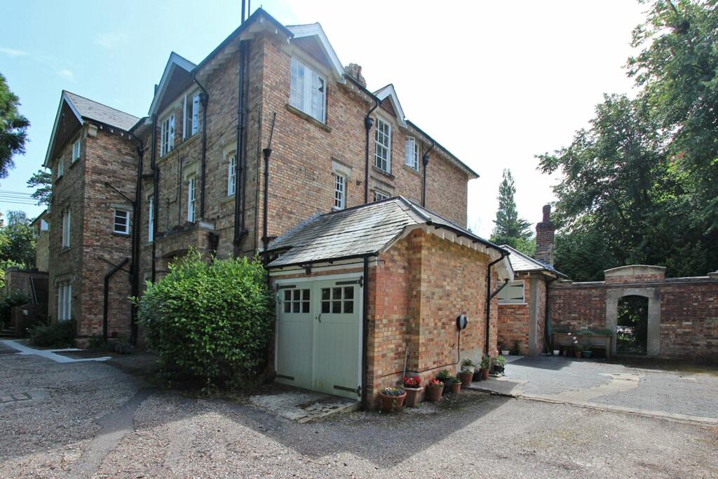 Property photo 28