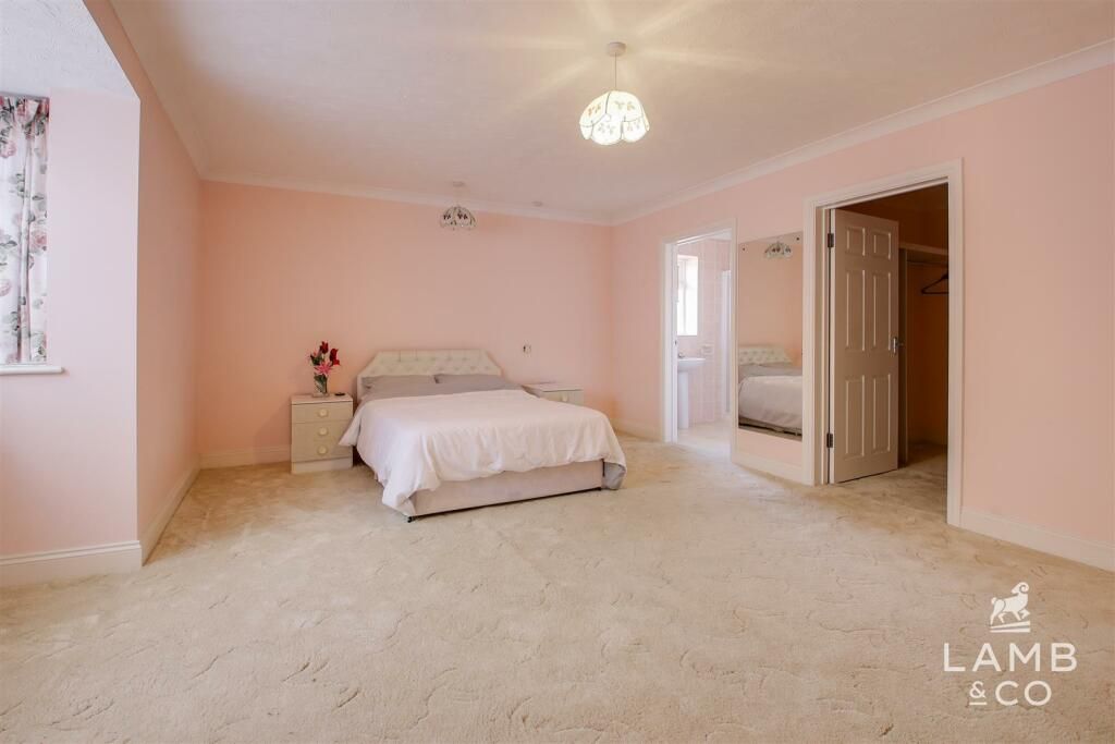 Property photo 12