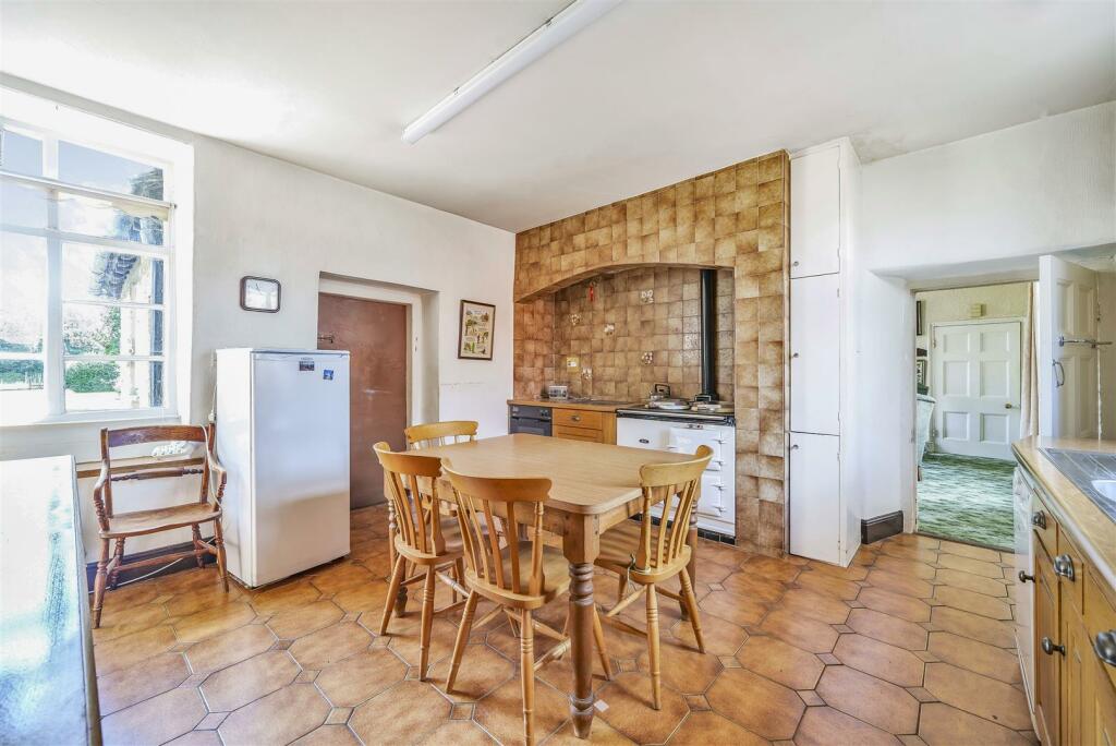 Property photo 32