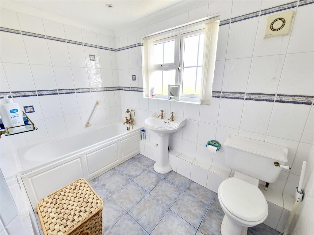 Property photo 33