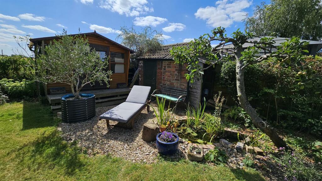 Property photo 35