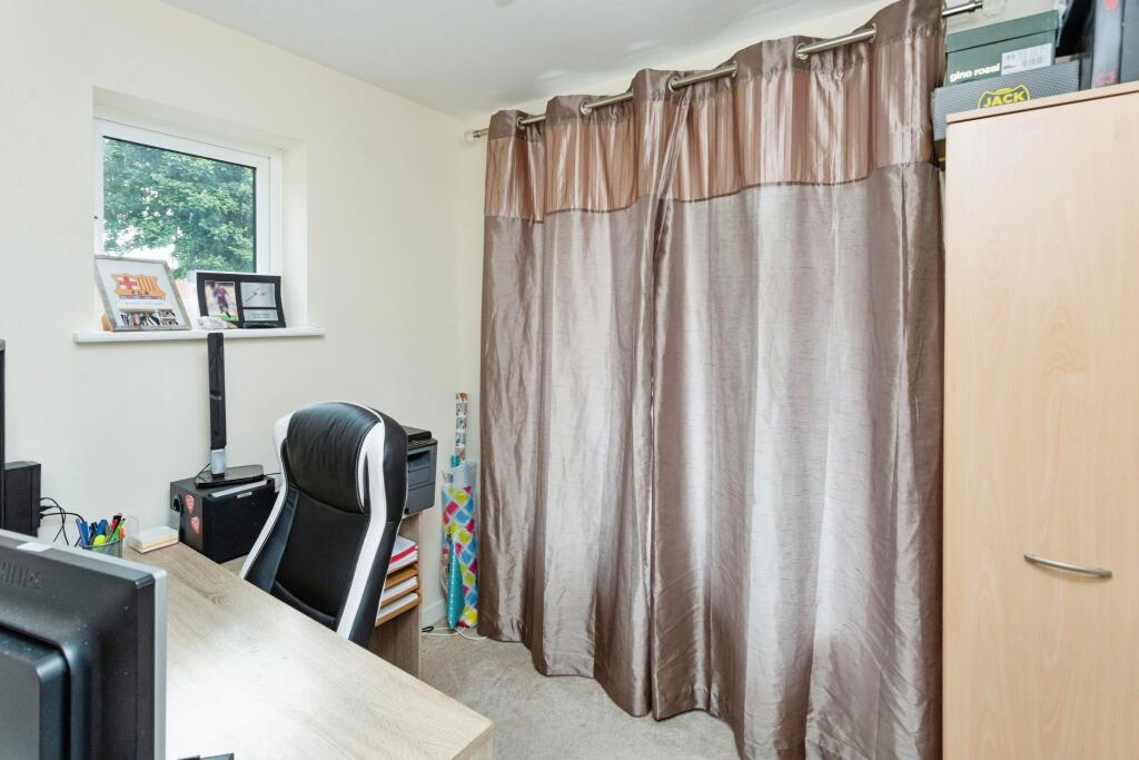 Property photo 28