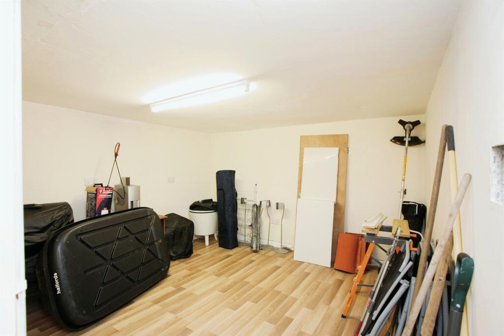 Property photo 31