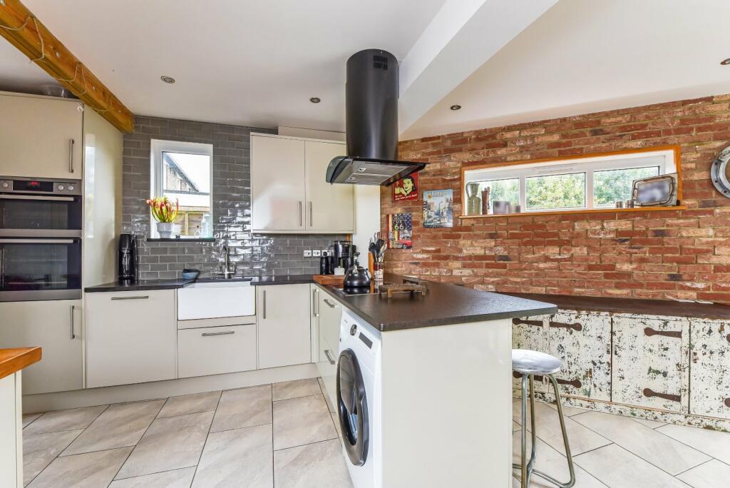 Property photo 38