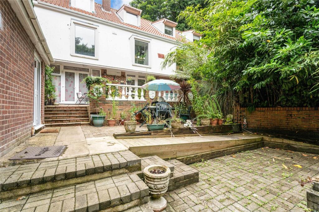 Property photo 23