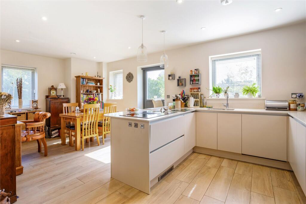 Property photo 33