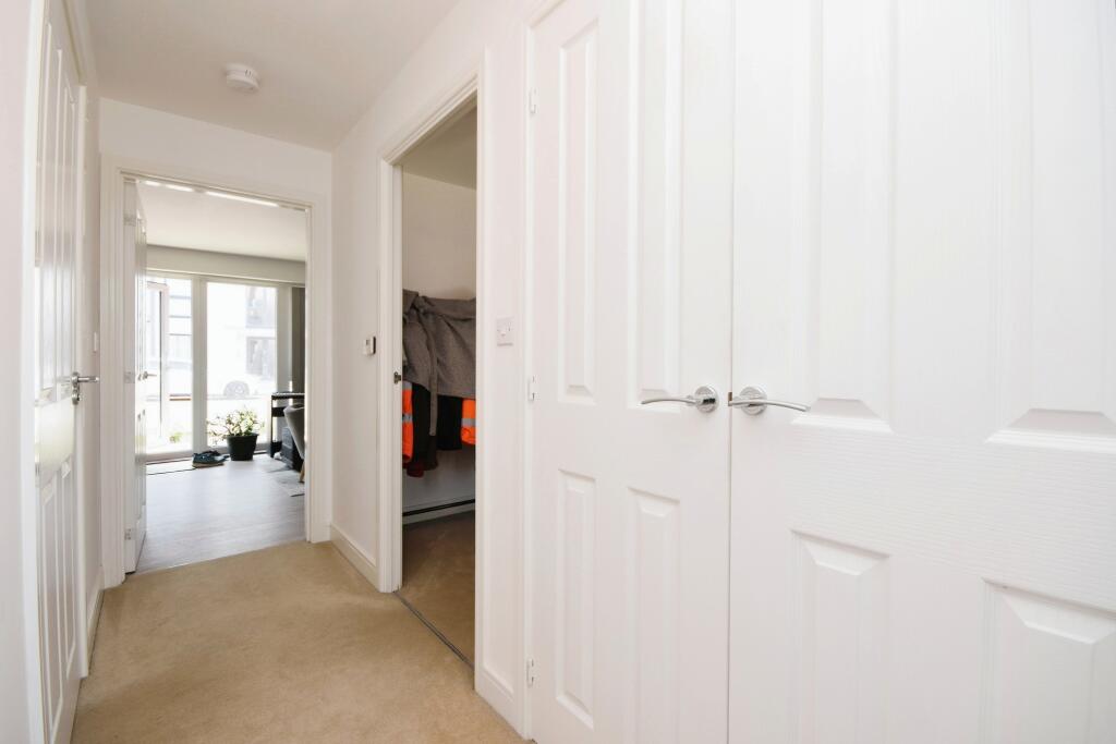 Property photo 31