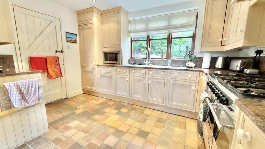 Property photo 28