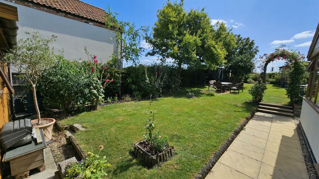 Property photo 28