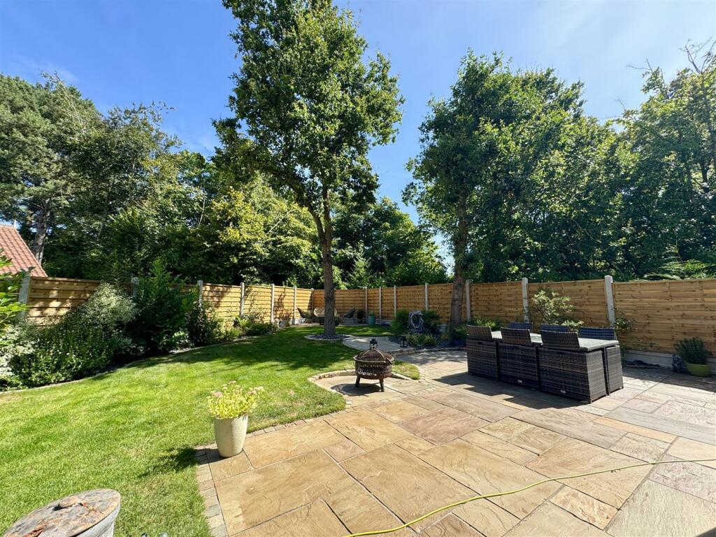 Property photo 28