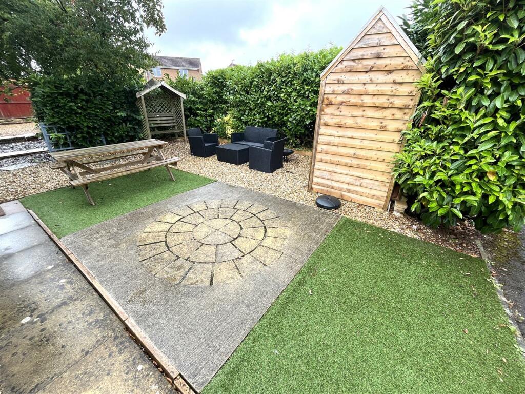 Property photo 32