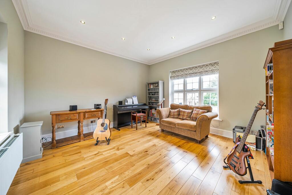 Property photo 31