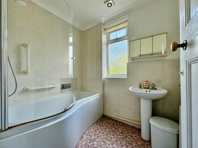 Property photo 12