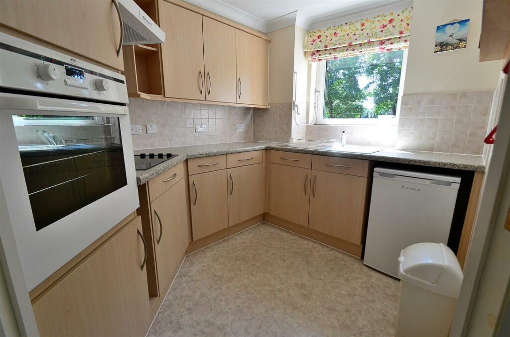 Property photo 33