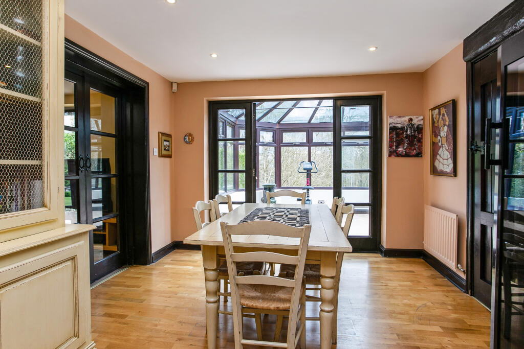 Property photo 32