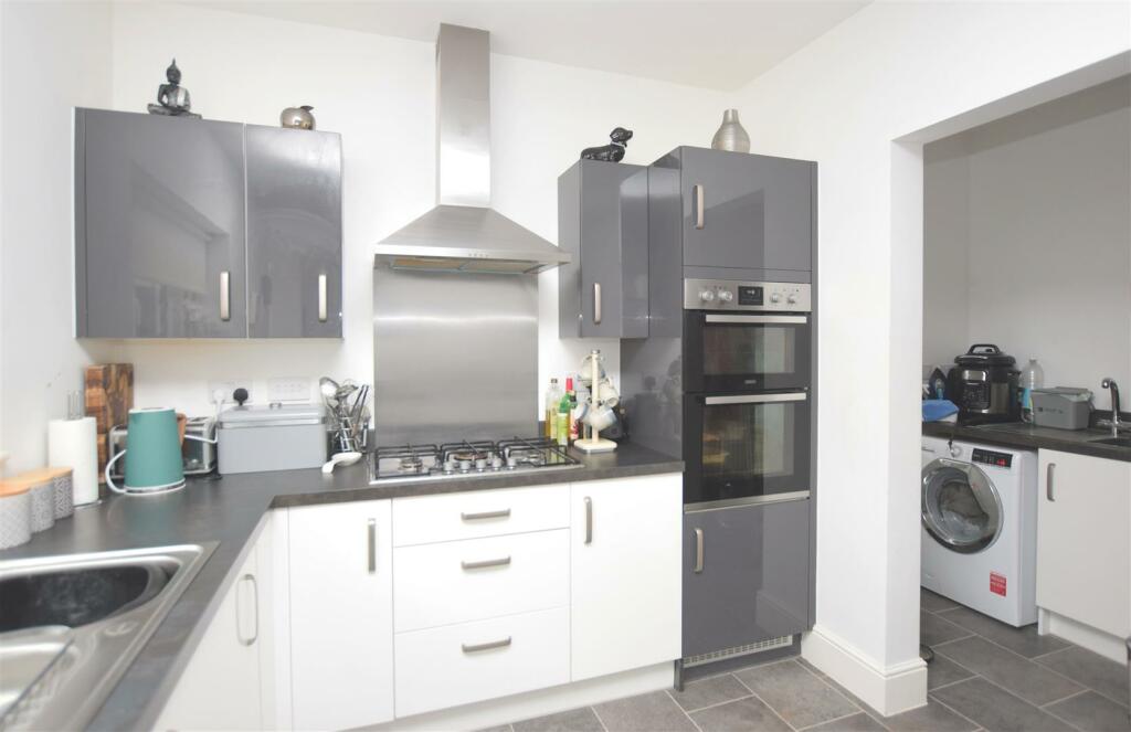 Property photo 28