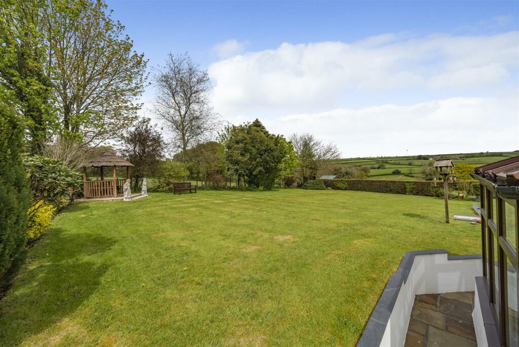 Property photo 32